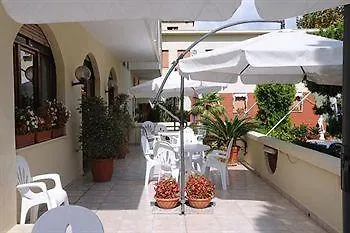 Hotel Joli 3*